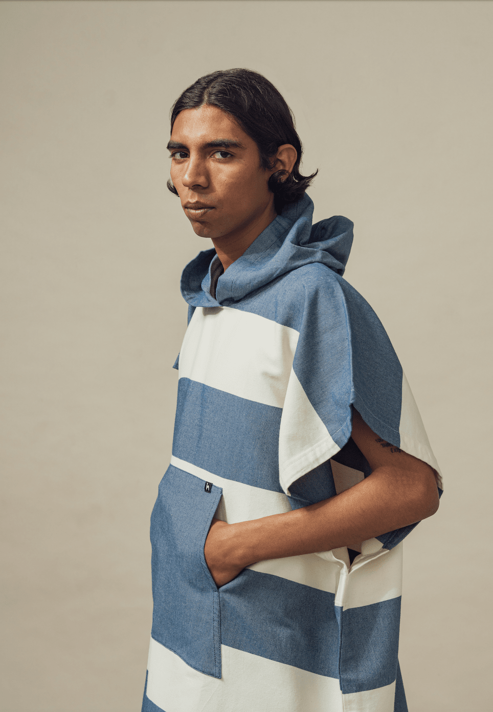 Futah - Bedu Blue Poncho (3)