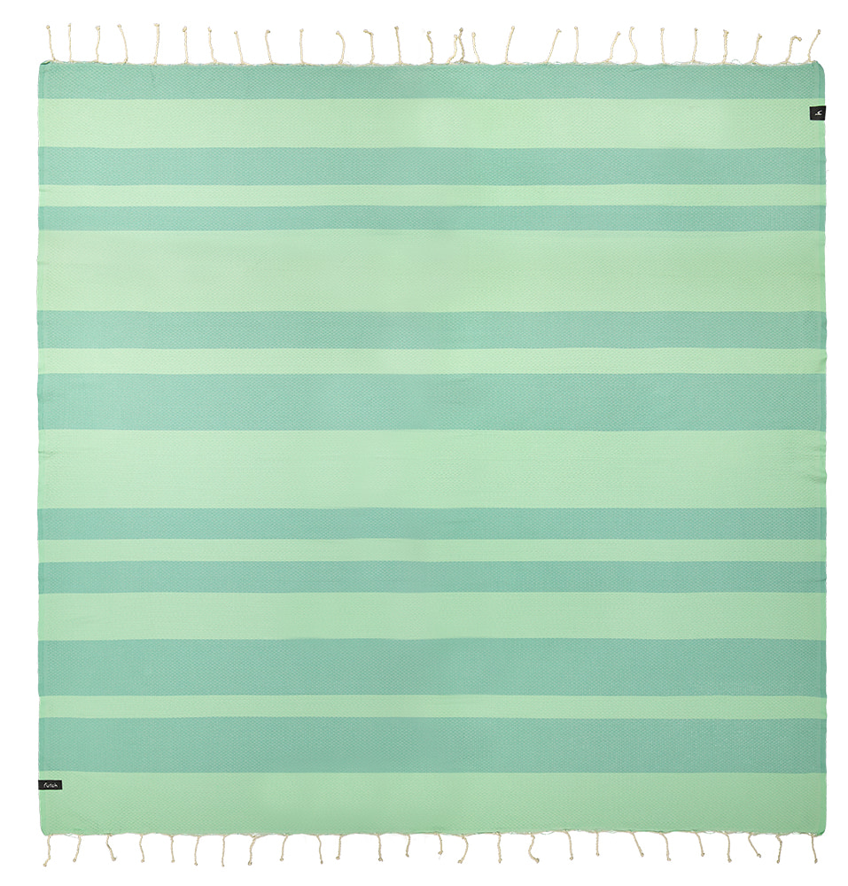 Futah - Collab 38GRAUS Beach Blanket (1)