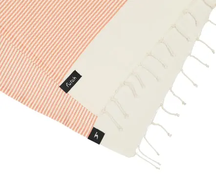 Nazaré Hot Coral Beach Towel (2)