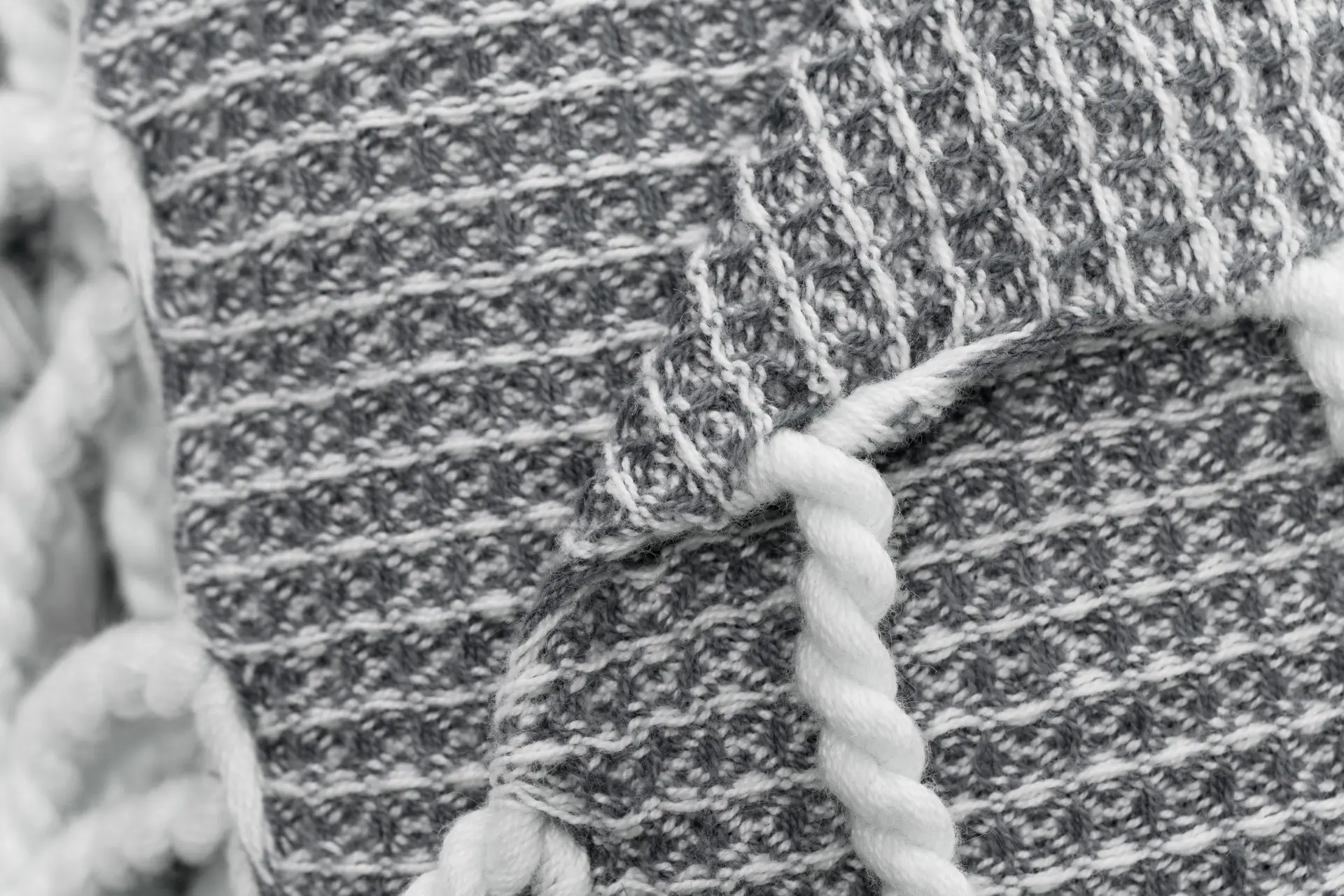 Futah - Ericeira Grey Blanket (2)